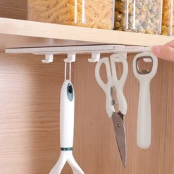 The Lakeside Collection Wall-Mounted Retractable Hook 1 Pieces -Home Properties GUEST 1f8dad44 487f 4773 9ff3 b63b0427d12e