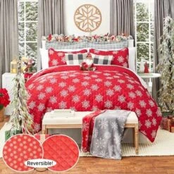 The Lakeside Collection Red Snowflake Quilt Set With Shams - Full/Queen -Home Properties GUEST 7d653ad5 4ebf 4d8e aa4a c5d8ff288115