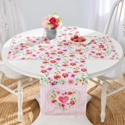 The Lakeside Collection Floral Heart Set Of 4 Placemats Or Table Runner - Table Runner -Home Properties GUEST c90c3cda d944 4a81 a0ee 3a0ce013d216