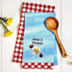 The Lakeside Collection Set Of 2 Daisy And Ladybug Kitchen Towels - Keep It Simple -Home Properties GUEST fc25c59f 23bf 42c8 a466 6d1ea7c016ae